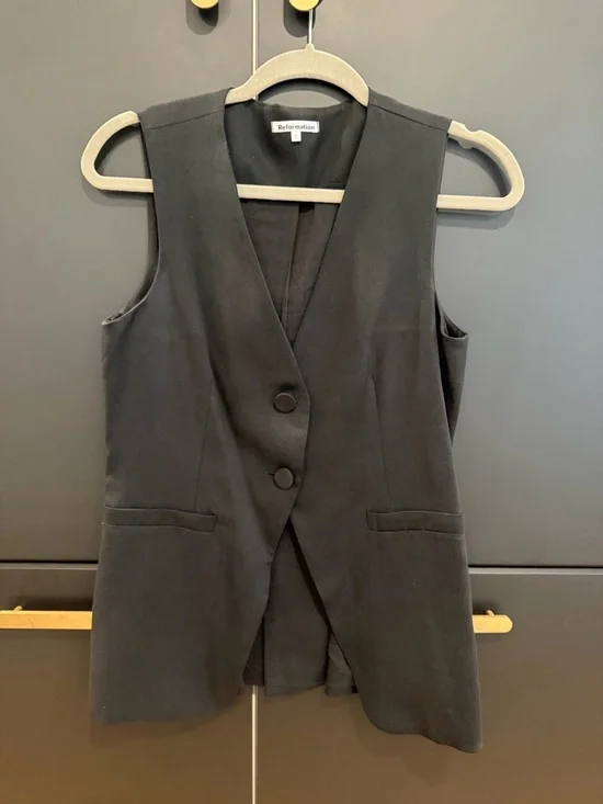 Reformation Black Tailored Sleeveless Blazer Vest - Picture 1 of 4